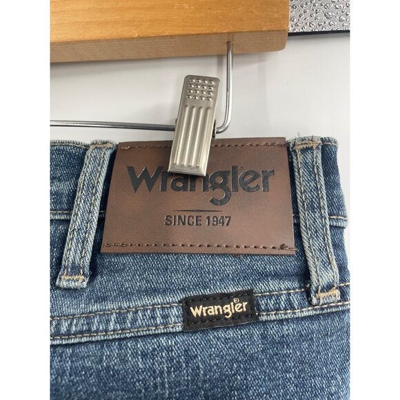 Wrangler Men's Blue Bootcut Jeans - Picture 9 of 9